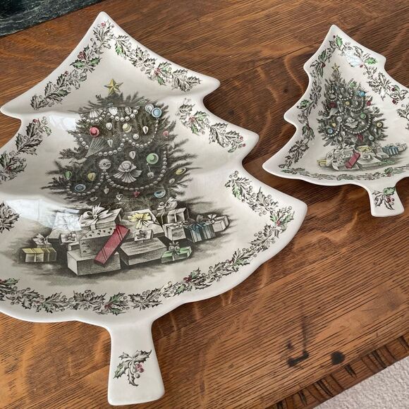 Johnson Bros Vintage Christmas Tree Platters x 2 - Picture 1 of 14